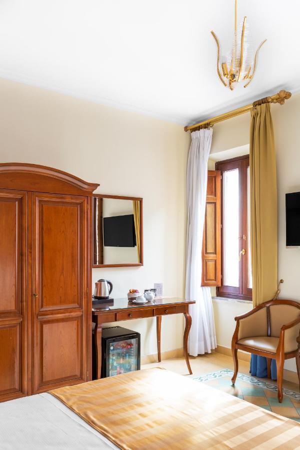 Hotel Piazza Di Spagna Roma Esterno foto