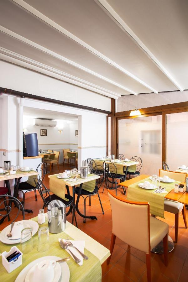 Hotel Piazza Di Spagna Roma Esterno foto